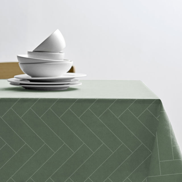 Tiles Hedge Green – Södahl damaskvevd akrylduk i 100 % bomull med antiskli, miljøbilde