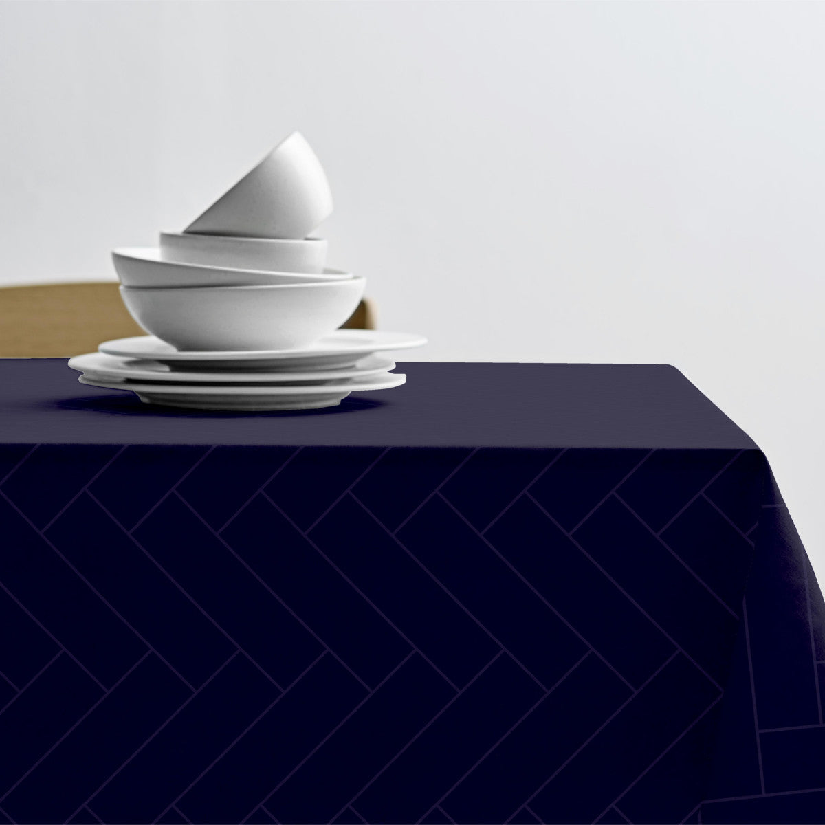 Tiles Indigo – Södahl damaskvevd akrylduk 100 % bomull med antiskli