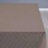 Södahl Tiles Taupe gråbrun, klassisk damaskvevd akrylduk med antiskli