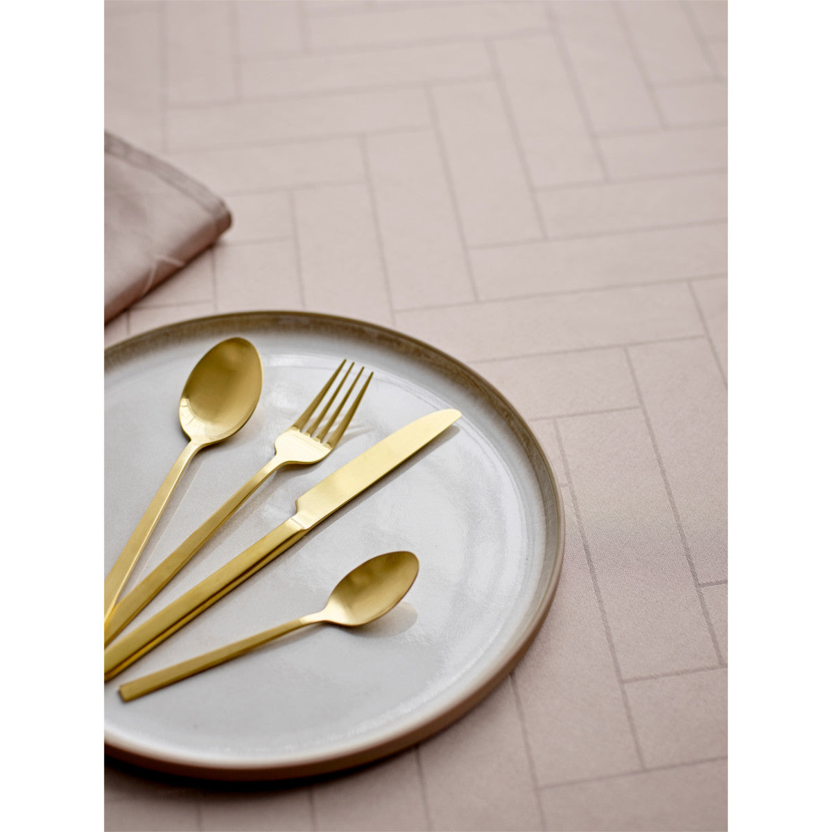 Södahl Tiles Taupe gråbrun, klassisk damaskvevd akrylduk med antiskli