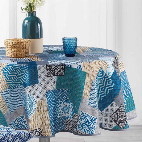 Trikala Blue Ø 180 cm, rund bordduk med flekkavvisende behandling