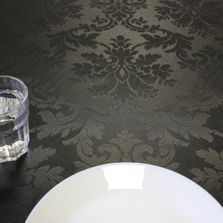 Versailles Black - Sort jacquardvevd akrylduk med humleornamenter