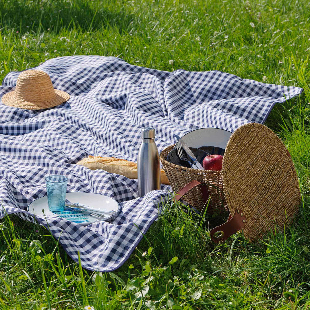 Vichy Blå Ø 180 cm, rund duk med flekkavvisende behandling og ruter, utendørs