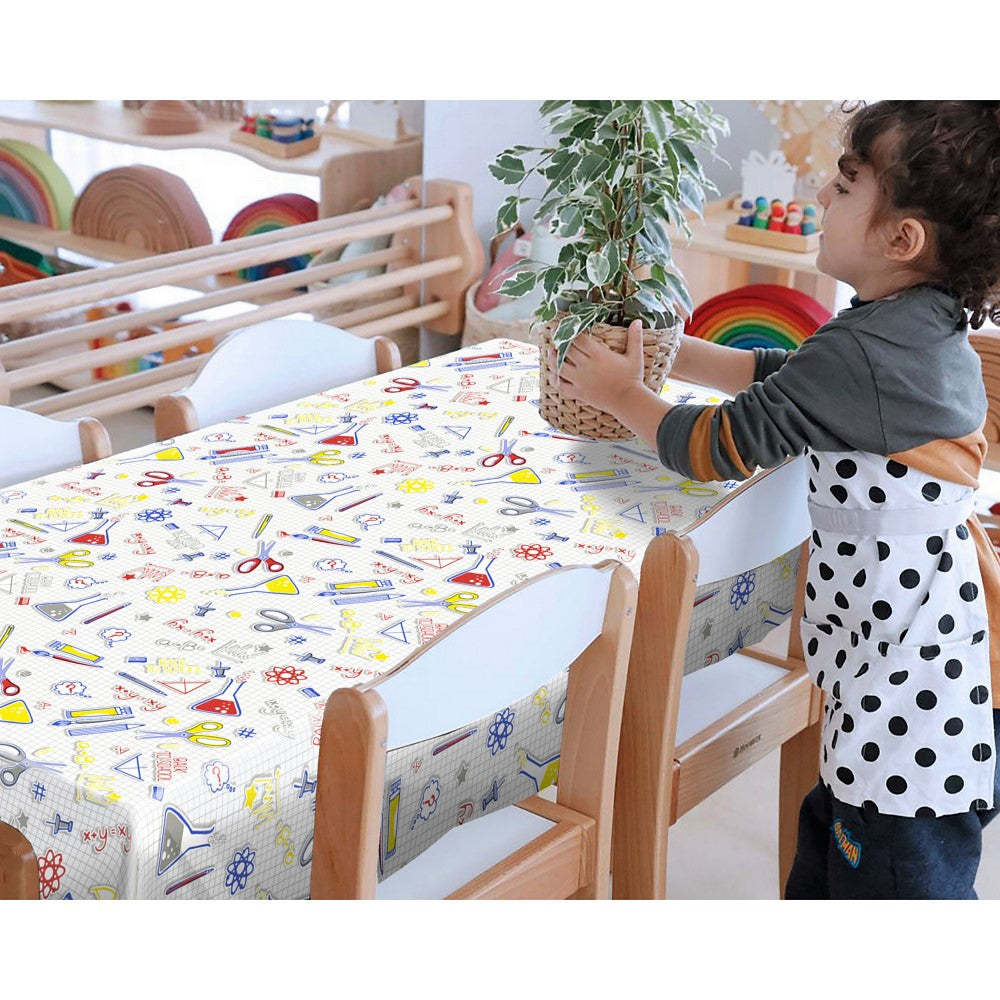 School - Vi eksperimenterer, voksduk med motiver fra skolens litt eldre klasser