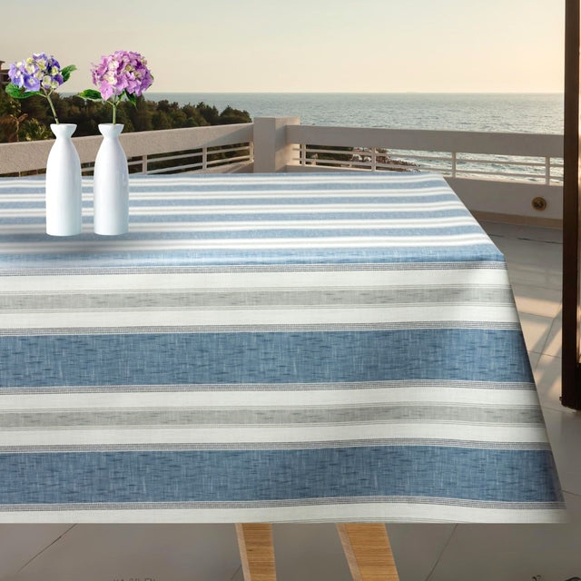 Volmer Striber Denim blå – glatt voksduk med hørlook til hagebord